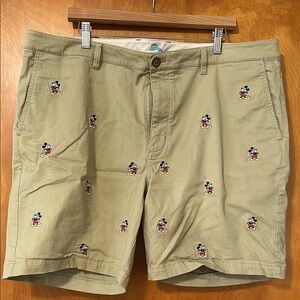 Tommy Bahama Disney Men's Tan Shorts with Mickey Mouse Embroidery-Size 42
